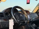 Mitsubishi Pajero GLS 2016 V6